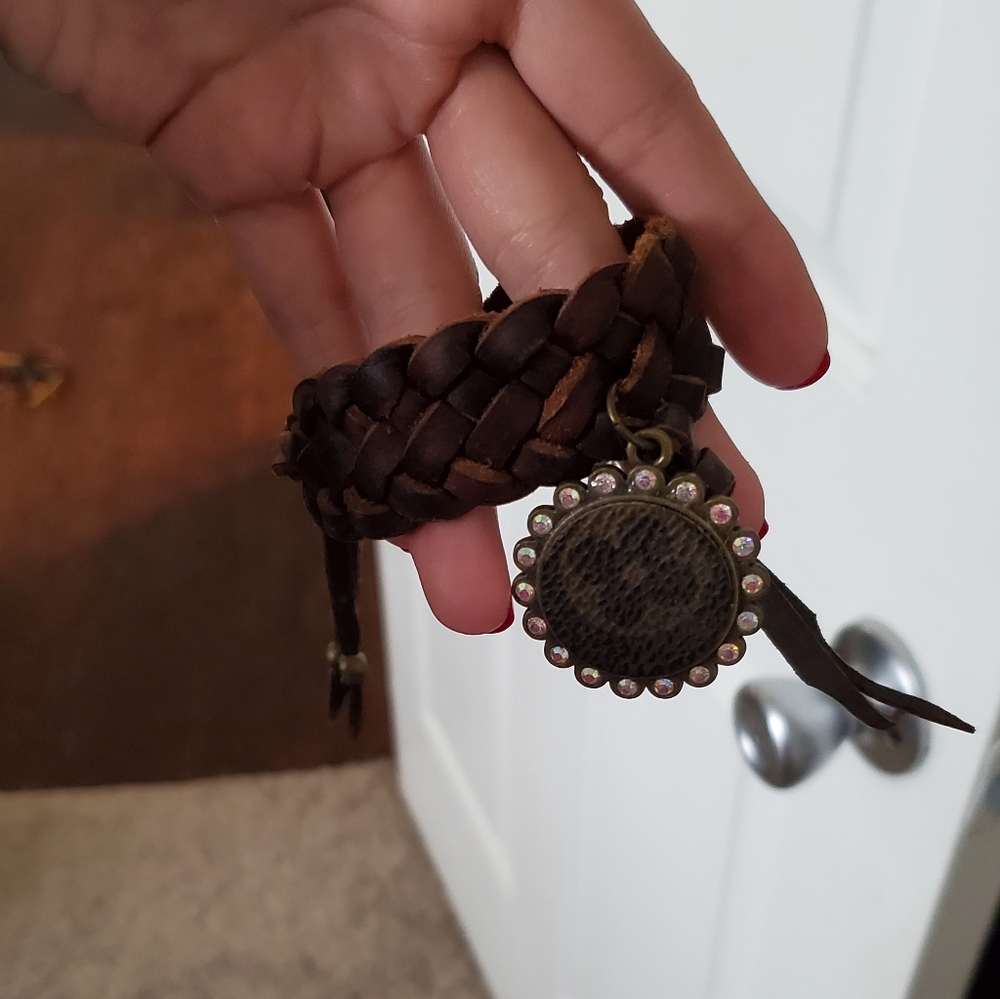 Bracelet